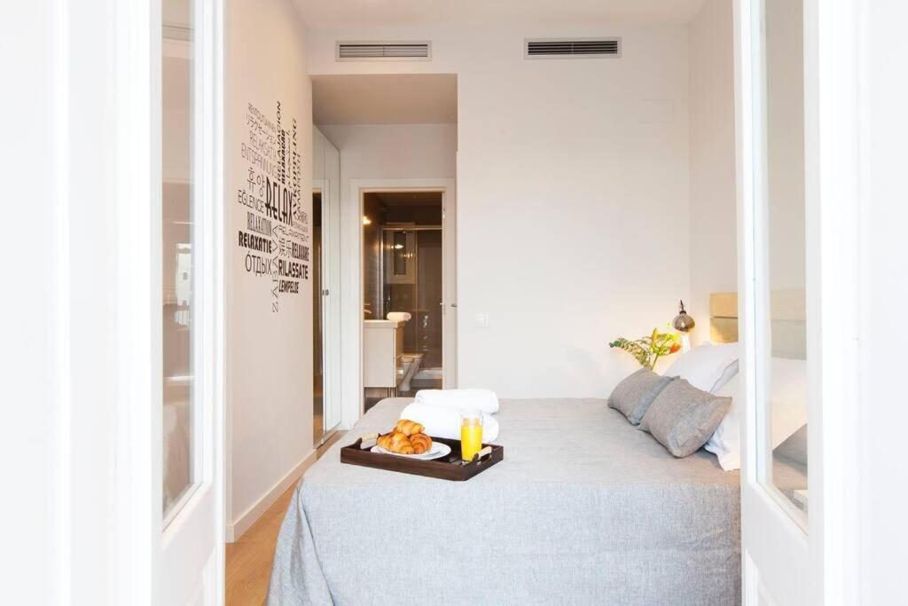Perfectly Located 4Bed 4Bath Apartment In Barcelona 3 1 المظهر الخارجي الصورة