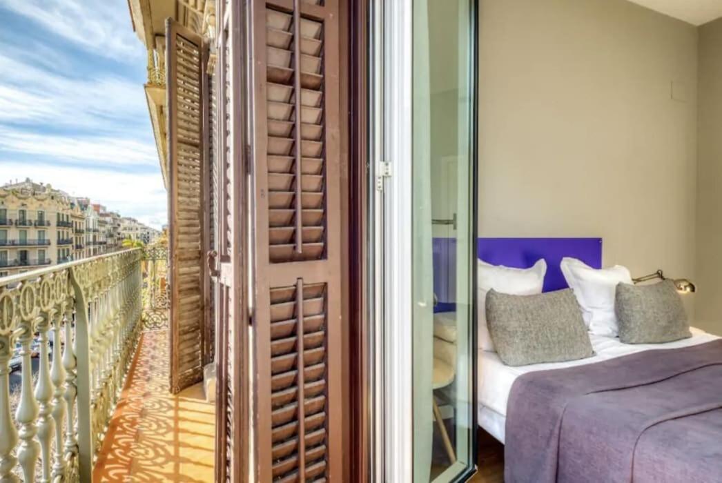 Perfectly Located 4Bed 4Bath Apartment In Barcelona 3 1 المظهر الخارجي الصورة