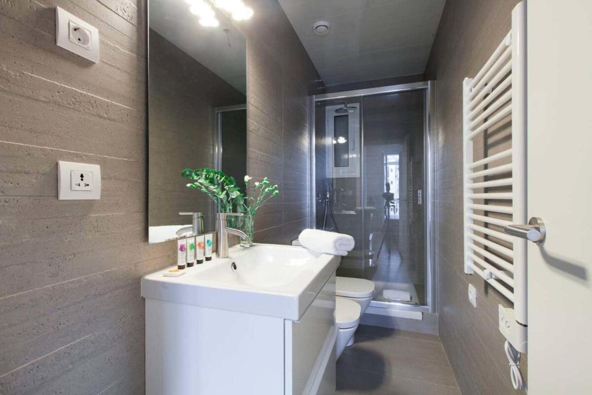 Perfectly Located 4Bed 4Bath Apartment In Barcelona 3 1 المظهر الخارجي الصورة