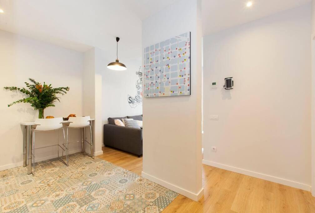 Perfectly Located 4Bed 4Bath Apartment In Barcelona 3 1 المظهر الخارجي الصورة