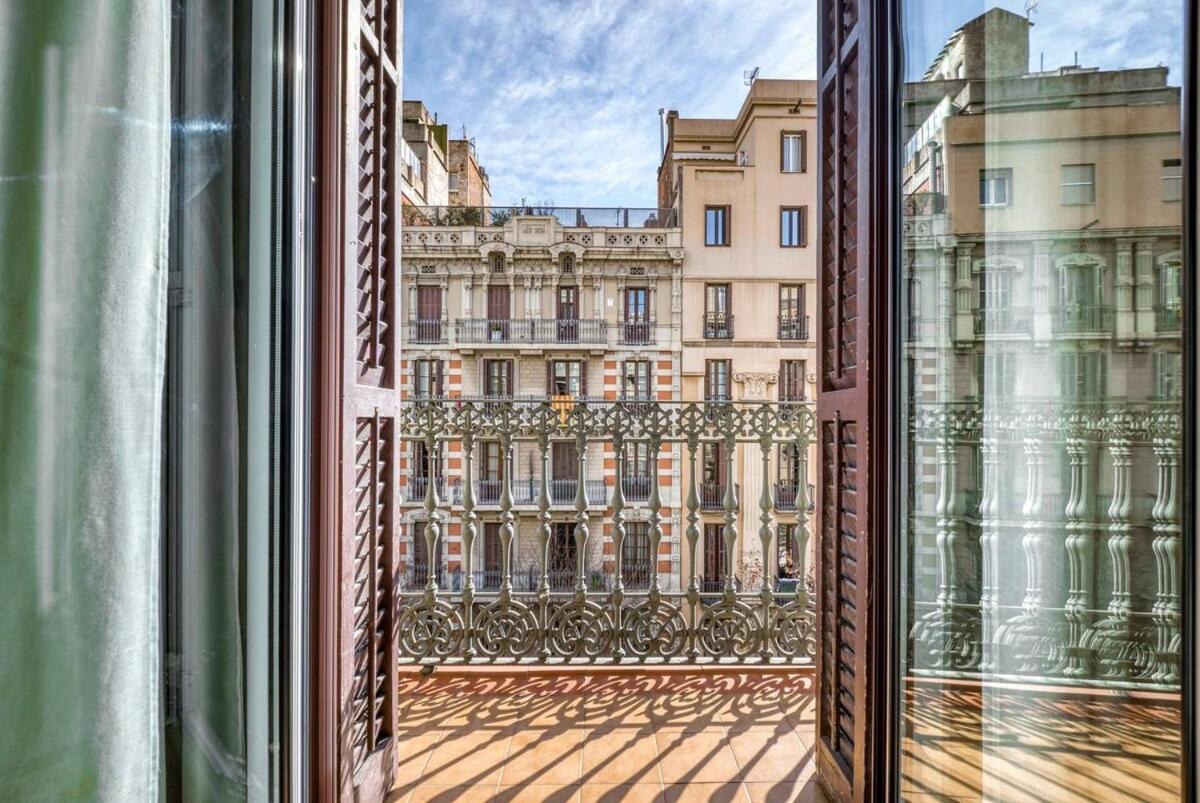 Perfectly Located 4Bed 4Bath Apartment In Barcelona 3 1 المظهر الخارجي الصورة
